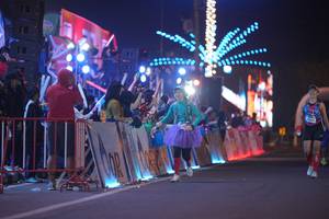 BIB: 4000
                            <button type="button" onclick="openModal(20806553)" class="btn btn-primary btn-sm float-right btn-popup" data-toggle="modal" data-target=".modal-high-quality">
                        <i class="fas fa-shopping-cart"></i> Add to Cart
                    </button>
                                            <button type="button" onclick="isThisMe(20806553, true)" class="btn btn-success btn-sm float-right btn-popup btn-isme hidden" data-toggle="tooltip" data-placement="bottom" title="นี่คือรูปของคุณใช่ไหม คลิกที่นี่เพื่อเอาเข้าอัลบั้ม">
                        <i class="fas fa-plus"></i> Add to album
                    </button>
                    <button type="button" onclick="isThisMe(20806553, false)" class="btn btn-warning btn-sm float-right btn-popup btn-isnotme hidden">
                        <i class="fas fa-ban"></i> Remove from album
                    </button>